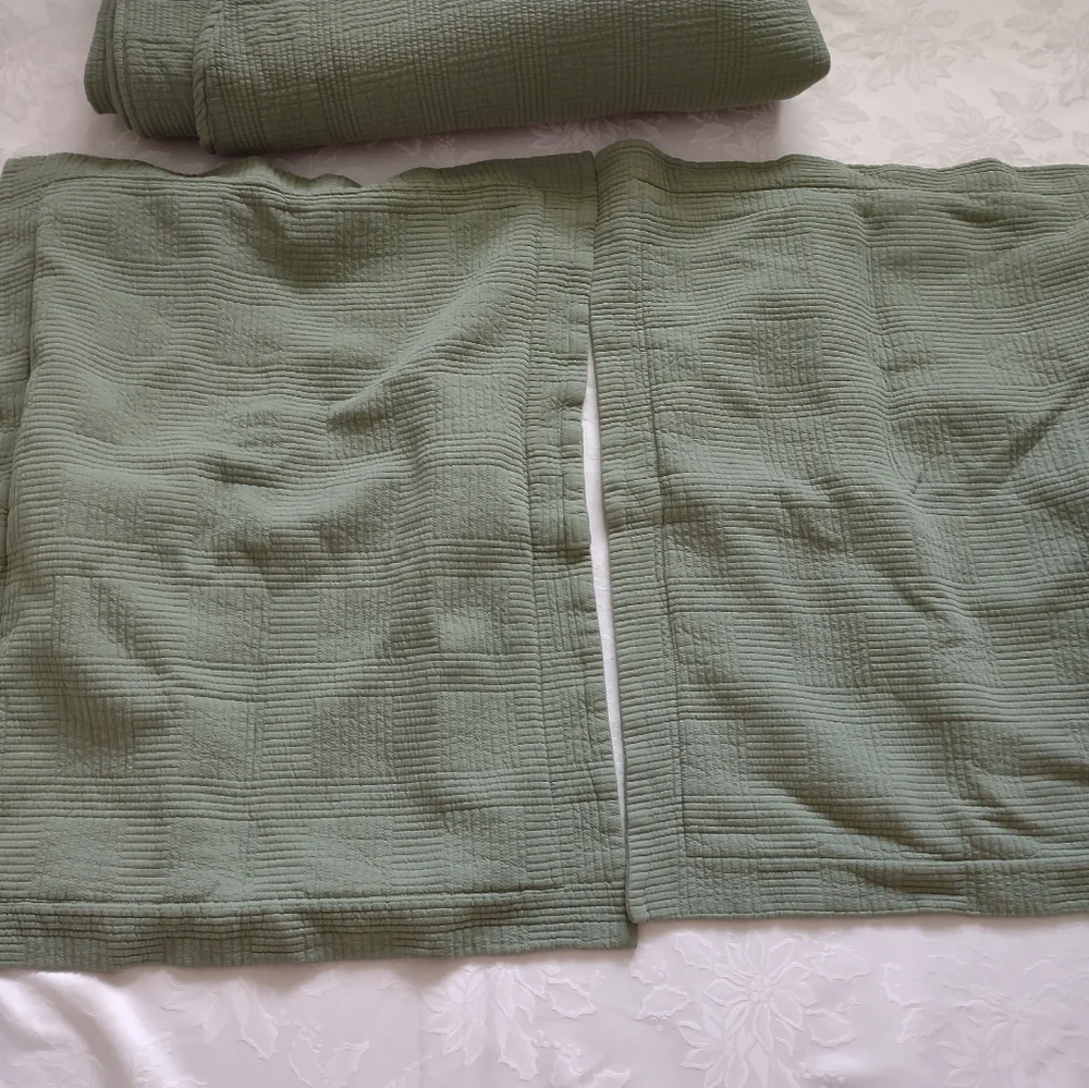 L.L. Bean soft 100%